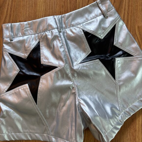 Saints & Hearts Women's Metallic High Rise Star Back Shorts - Picture 3 of 4